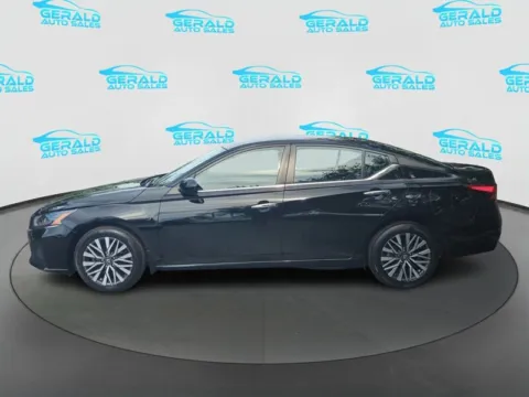 Another view of 2023 Nissan Altima 2.5 SV for sale in Joliet, IL at Gerald Auto Sales