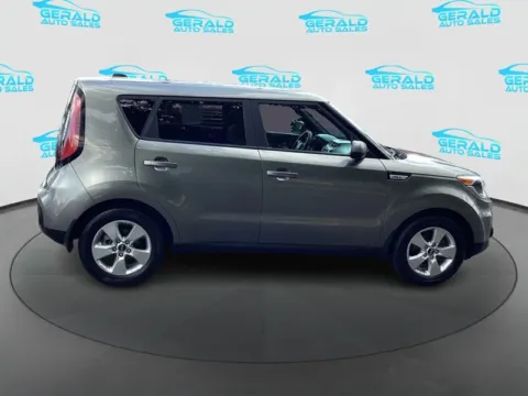 More photos of 2019 Kia Soul at Gerald Auto Sales, IL