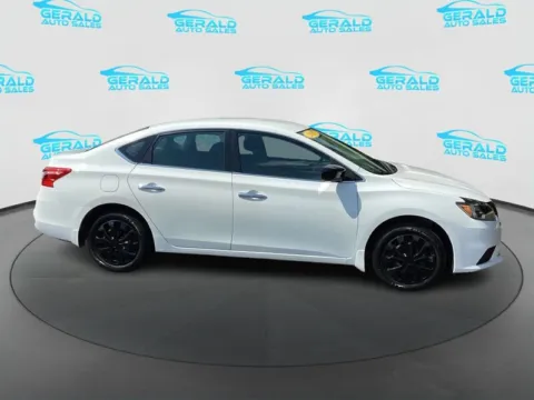 More photos of 2019 Nissan Sentra S at Gerald Auto Sales, IL
