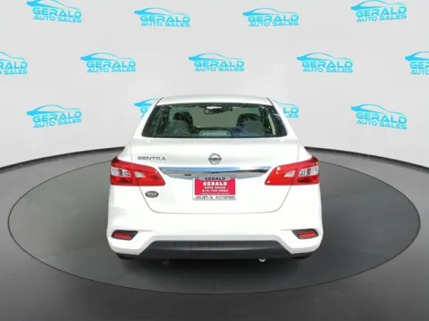 More photos of 2019 Nissan Sentra S at Gerald Auto Sales, IL