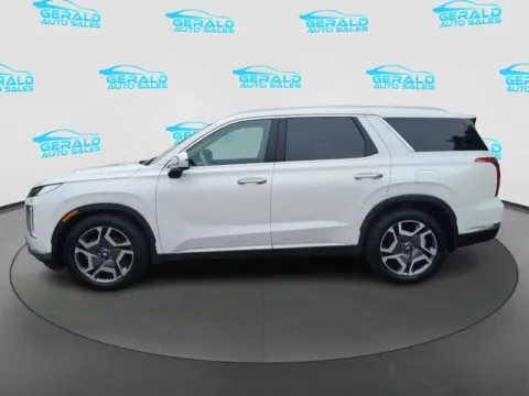 Another view of 2023 Hyundai PALISADE Limited for sale in Joliet, IL at Gerald Auto Sales