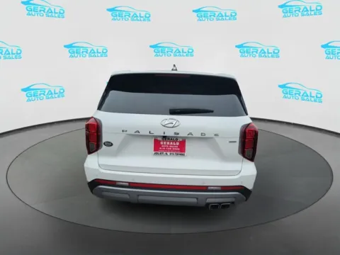 More photos of 2023 Hyundai PALISADE Limited at Gerald Auto Sales, IL