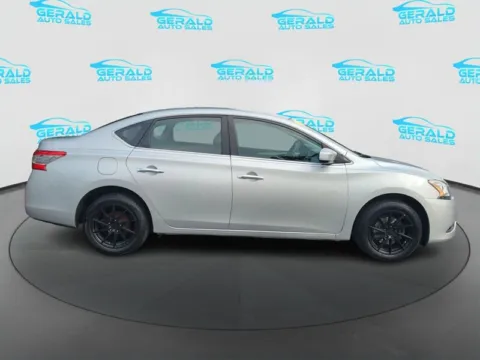 More photos of 2014 Nissan Sentra S at Gerald Auto Sales, IL