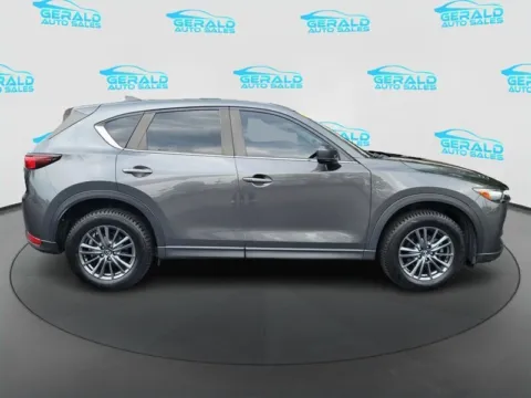 More photos of 2020 Mazda CX-5 Touring at Gerald Auto Sales, IL