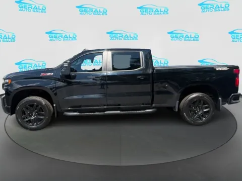 Another view of 2021 Chevrolet Silverado 1500 LT Trail Boss for sale in Joliet, IL at Gerald Auto Sales