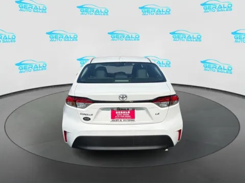 More photos of 2023 Toyota Corolla LE at Gerald Auto Sales, IL