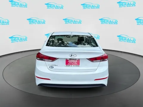 More photos of 2018 Hyundai ELANTRA Value Edition at Gerald Auto Sales, IL