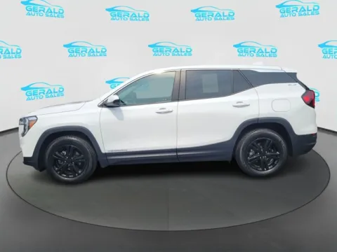 Another view of 2024 GMC Terrain SLE for sale in Joliet, IL at Gerald Auto Sales