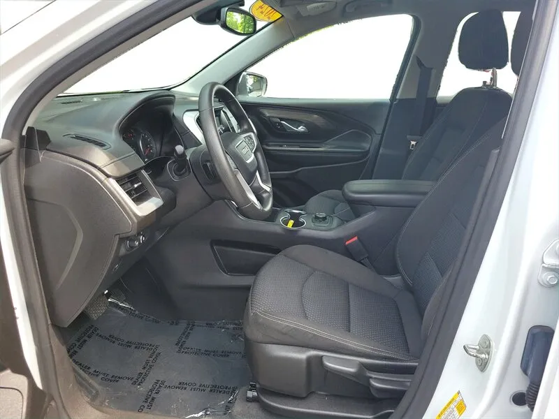2024 GMC Terrain SLE - Photo 10