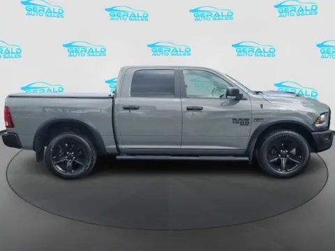 More photos of 2022 Ram 1500 Classic Warlock at Gerald Auto Sales, IL