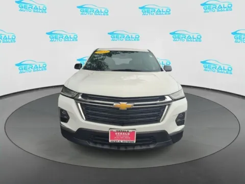 Photos of 2022 Chevrolet Traverse LS for sale in Joliet, IL at Gerald Auto Sales