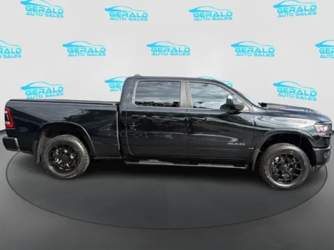 More photos of 2022 Ram 1500 Laramie at Gerald Auto Sales, IL