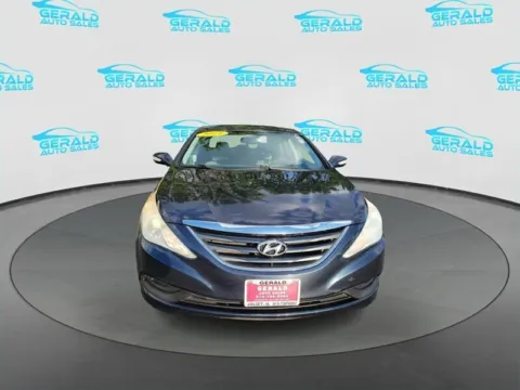 Photos of 2014 Hyundai SONATA GLS for sale in Joliet, IL at Gerald Auto Sales