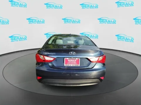 More photos of 2014 Hyundai SONATA GLS at Gerald Auto Sales, IL