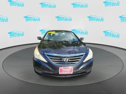 Photos of 2014 Hyundai SONATA GLS for sale in Joliet, IL at Gerald Auto Sales