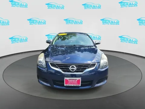 Photos of 2012 Nissan Altima 2.5 S for sale in Joliet, IL at Gerald Auto Sales
