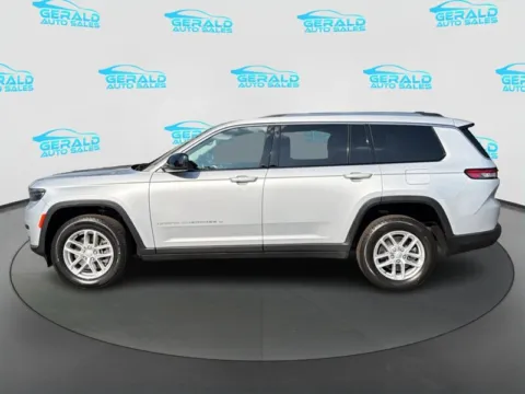 Another view of 2024 Jeep Grand Cherokee L Laredo for sale in Joliet, IL at Gerald Auto Sales