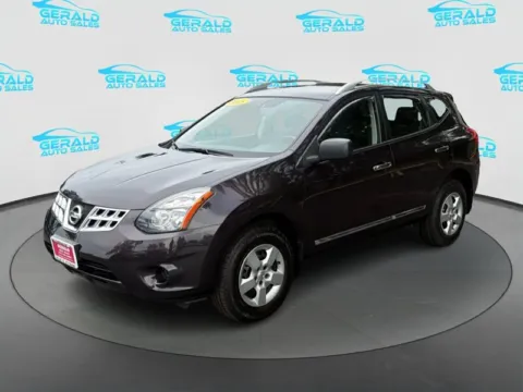Black 2015 Nissan Rogue Select S for sale in Joliet, IL