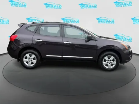 More photos of 2015 Nissan Rogue Select S at Gerald Auto Sales, IL