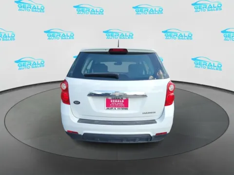 More photos of 2011 Chevrolet Equinox LS at Gerald Auto Sales, IL