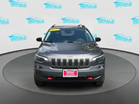 Photos of 2022 Jeep Cherokee Trailhawk for sale in Joliet, IL at Gerald Auto Sales