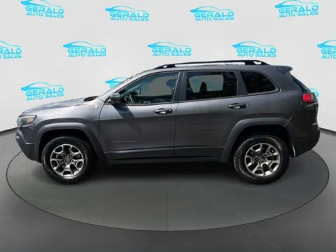 Another view of 2022 Jeep Cherokee Trailhawk for sale in Joliet, IL at Gerald Auto Sales