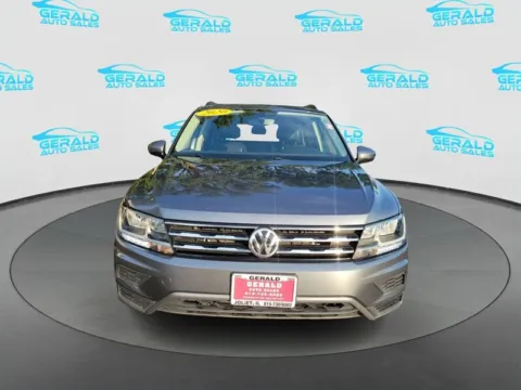 Photos of 2020 Volkswagen Tiguan SE 4Motion for sale in Joliet, IL at Gerald Auto Sales