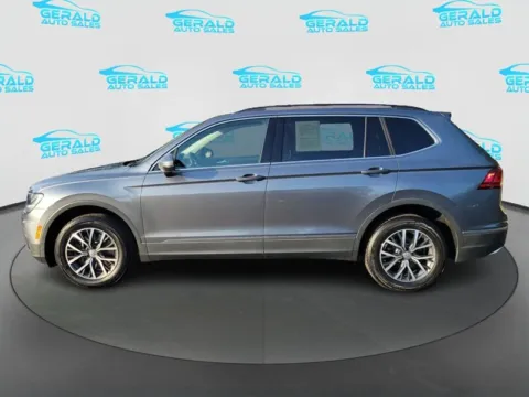 Another view of 2020 Volkswagen Tiguan SE 4Motion for sale in Joliet, IL at Gerald Auto Sales