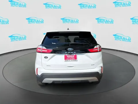 More photos of 2021 Ford Edge SEL at Gerald Auto Sales, IL