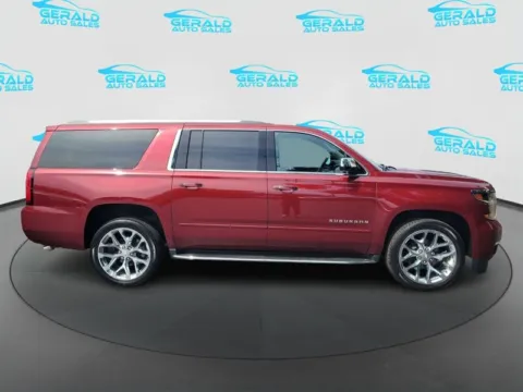 More photos of 2020 Chevrolet Suburban Premier at Gerald Auto Sales, IL