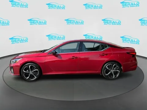 Another view of 2023 Nissan Altima 2.5 SR for sale in Joliet, IL at Gerald Auto Sales