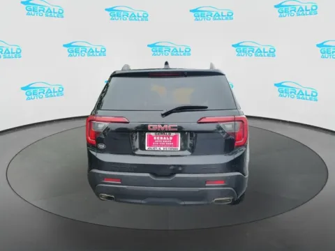More photos of 2022 GMC Acadia SLE at Gerald Auto Sales, IL