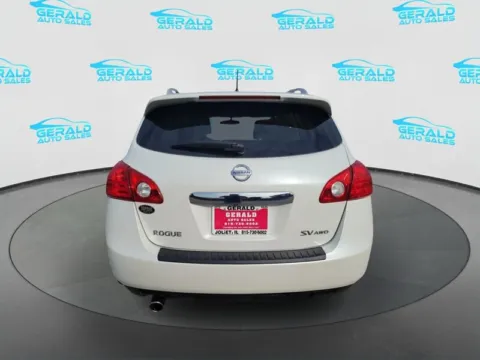 More photos of 2013 Nissan Rogue SV at Gerald Auto Sales, IL