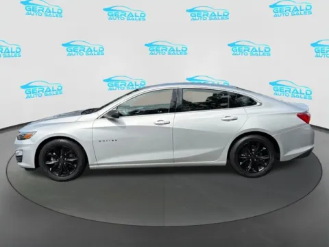 Another view of 2020 Chevrolet Malibu LT for sale in Joliet, IL at Gerald Auto Sales