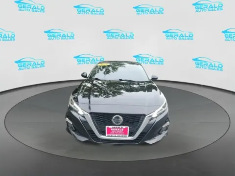Photos of 2019 Nissan Altima 2.5 SV for sale in Joliet, IL at Gerald Auto Sales