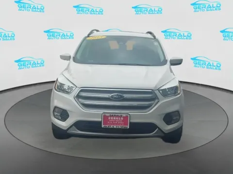 Photos of 2018 Ford Escape SE for sale in Joliet, IL at Gerald Auto Sales