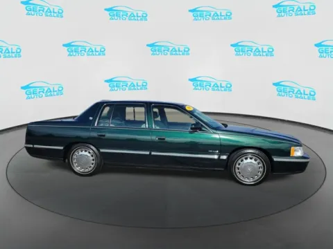 More photos of 1997 Cadillac DeVille at Gerald Auto Sales, IL