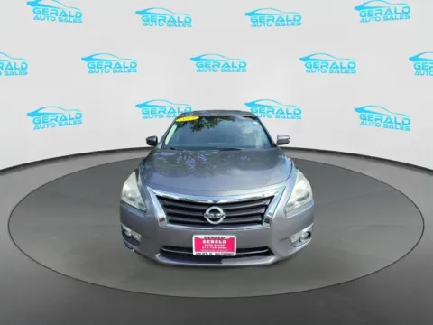 Photos of 2015 Nissan Altima 2.5 SL for sale in Joliet, IL at Gerald Auto Sales
