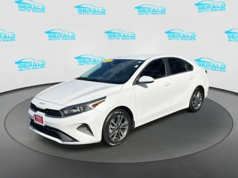 Gold 2022 Kia Forte LXS for sale in Joliet, IL