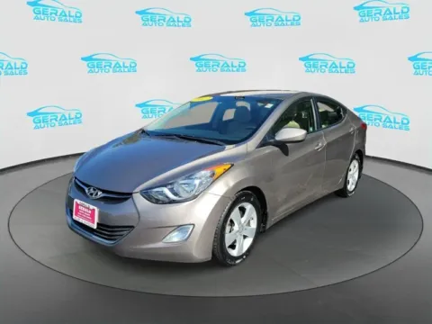 Beige 2013 Hyundai ELANTRA GLS for sale in Joliet, IL