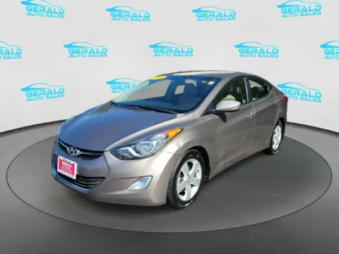 Beige 2013 Hyundai ELANTRA GLS for sale in Joliet, IL