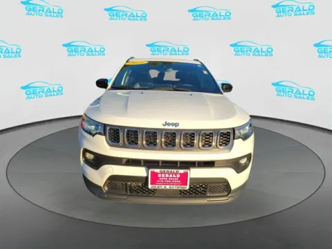 Photos of 2025 Jeep Compass Latitude for sale in Joliet, IL at Gerald Auto Sales