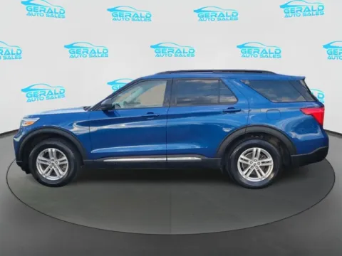 Another view of 2022 Ford Explorer XLT for sale in Joliet, IL at Gerald Auto Sales