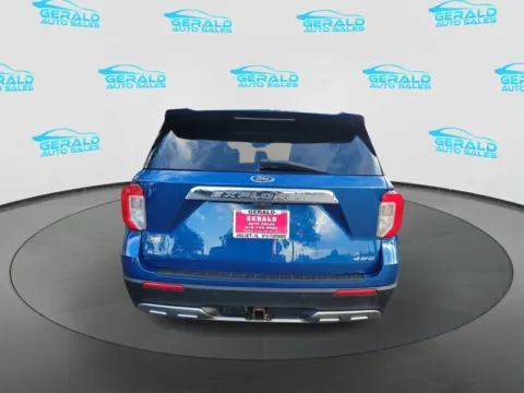 More photos of 2022 Ford Explorer XLT at Gerald Auto Sales, IL
