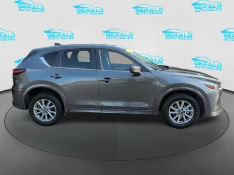 More photos of 2025 MAZDA Cx-5 S SELECT at Gerald Auto Sales, IL