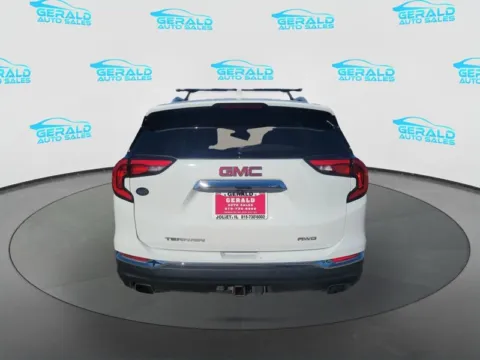 More photos of 2019 GMC Terrain SLT at Gerald Auto Sales, IL