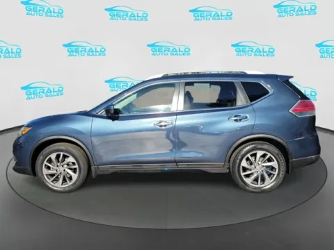 Another view of 2016 Nissan Rogue SL for sale in Joliet, IL at Gerald Auto Sales