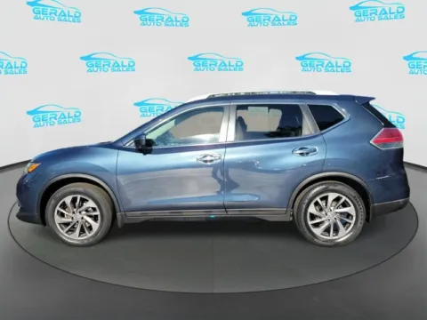 Another view of 2016 Nissan Rogue SL for sale in Joliet, IL at Gerald Auto Sales