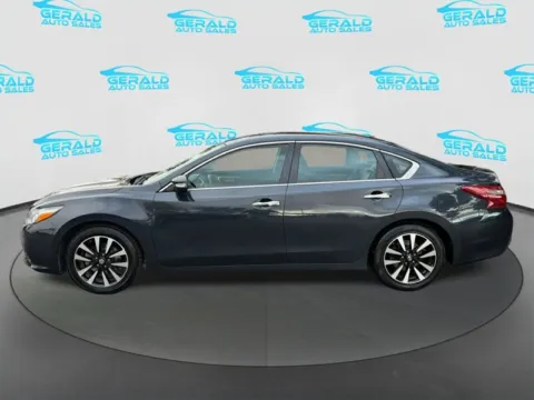 Another view of 2018 Nissan Altima 2.5 SL for sale in Joliet, IL at Gerald Auto Sales