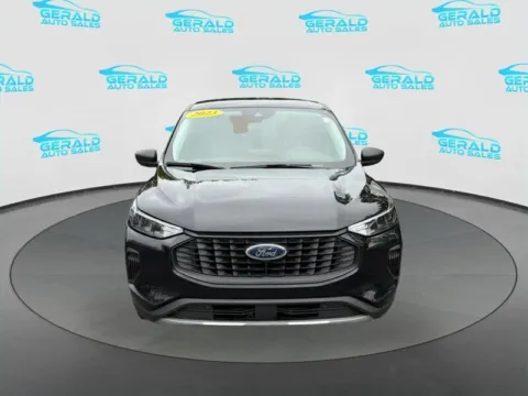Photos of 2023 Ford Escape for sale in Joliet, IL at Gerald Auto Sales
